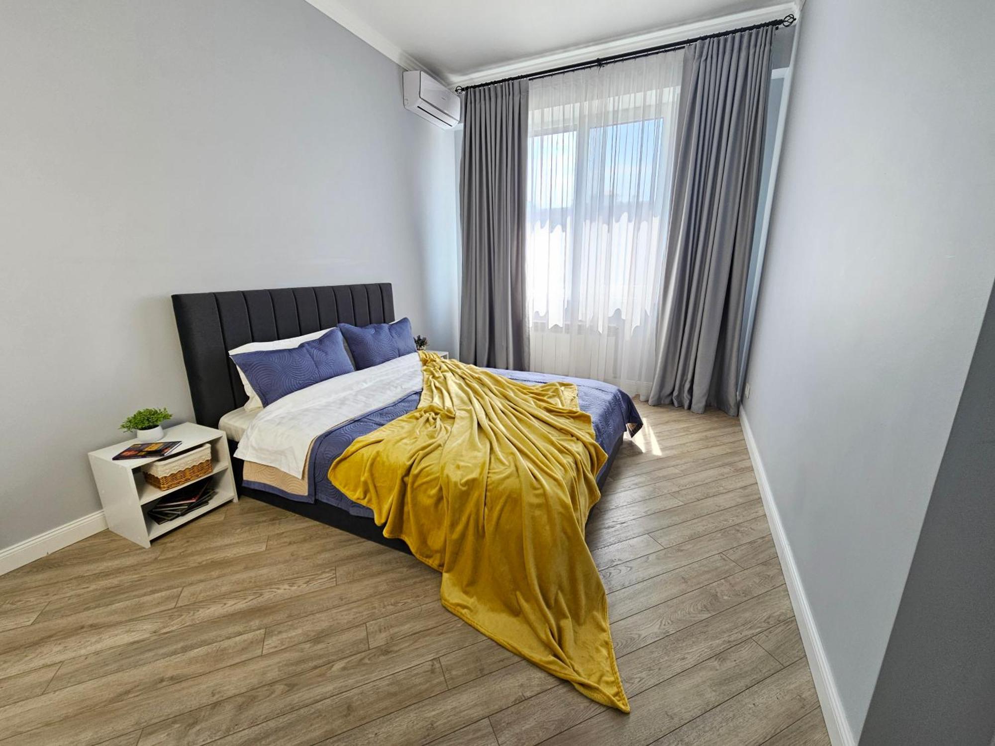 3 Room Gagarin Park Residential Complex Near Mega Shopping Mall Almaty Esterno foto