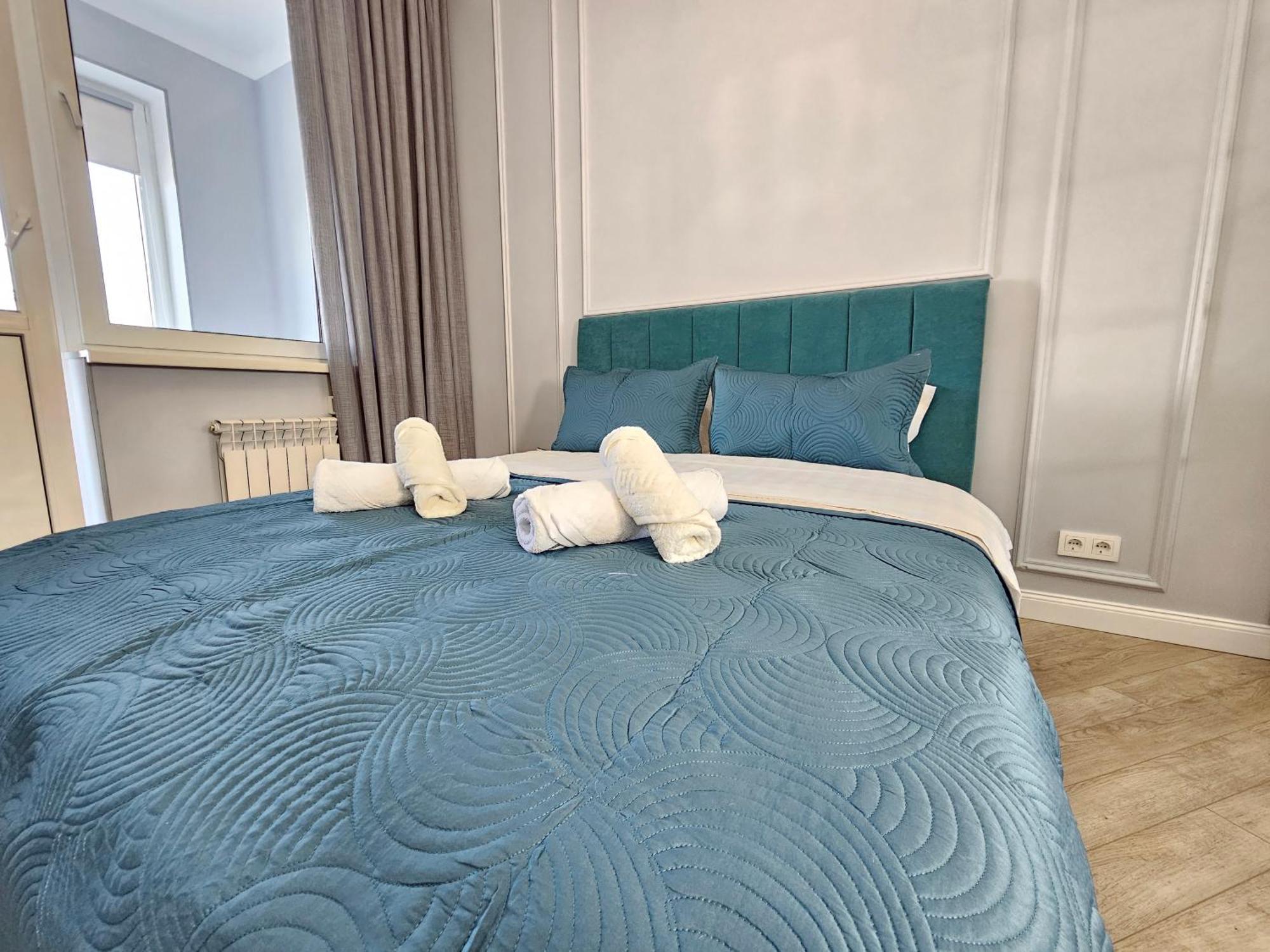 3 Room Gagarin Park Residential Complex Near Mega Shopping Mall Almaty Esterno foto